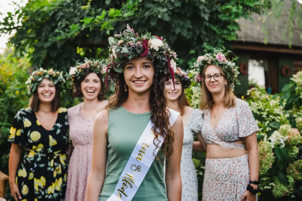 Wieczór Panieński Marianny - warsztaty florystyczne i sesja zdjęciowa w ogrodzie 1 wieczór panieński